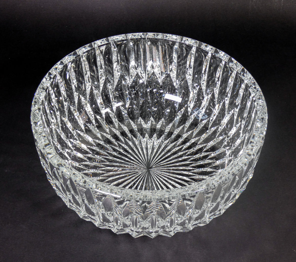 Vaso centrotavola, cachepot in cristallo molato – Mercand Store