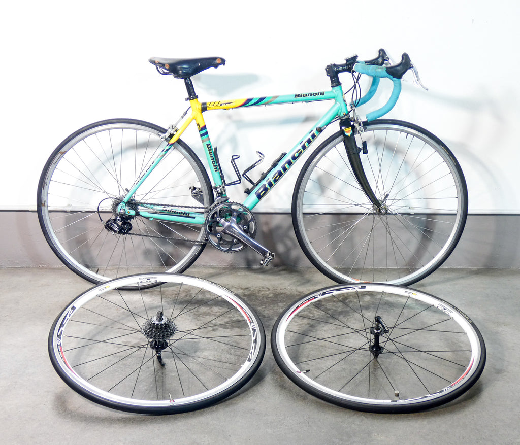 bicicletta corsa bianchi alloy pro reparto corse cambio campagnolo veloce