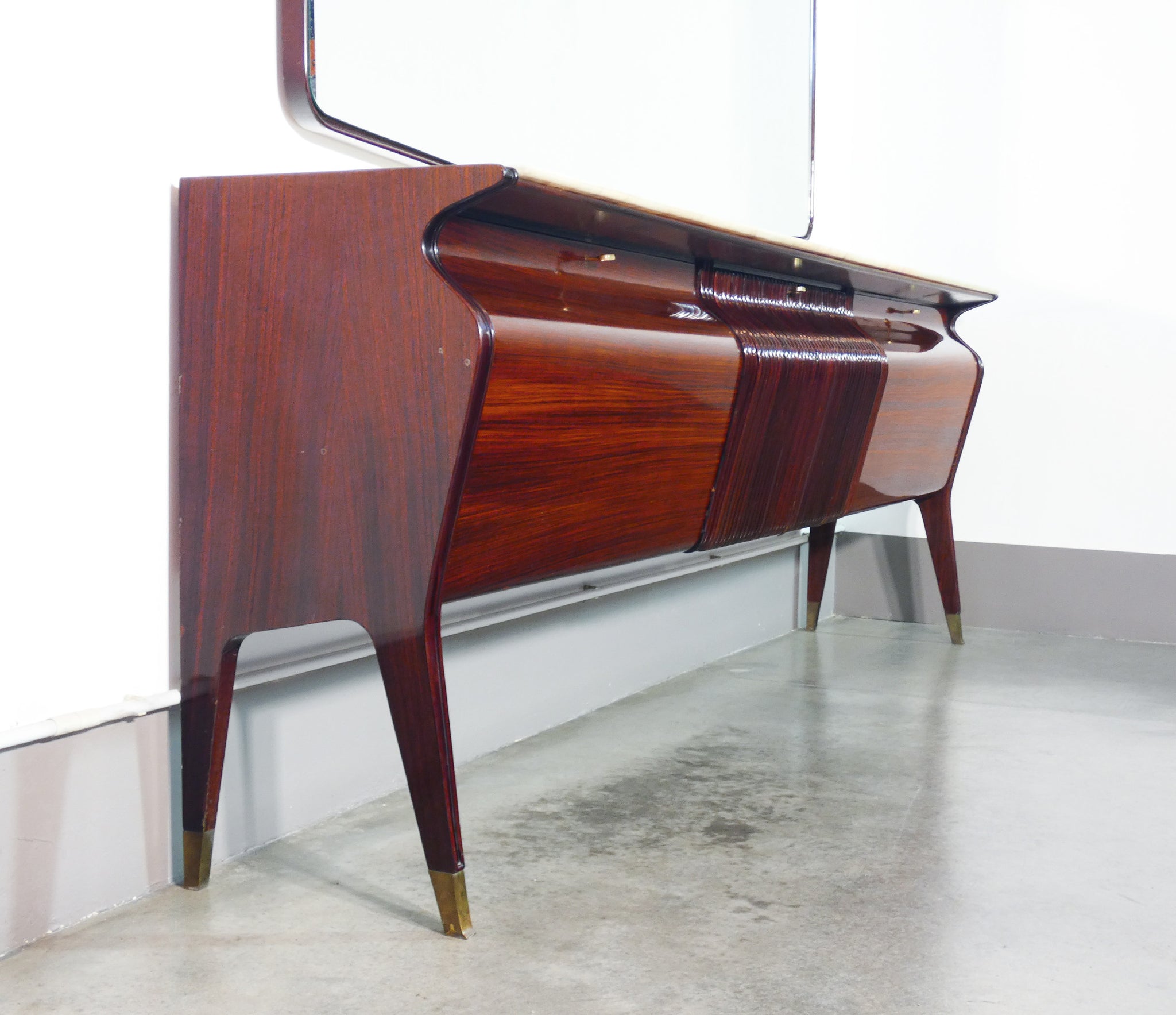 buffet enfilade specchiera specchio credenza design osvaldo borsani 1950s