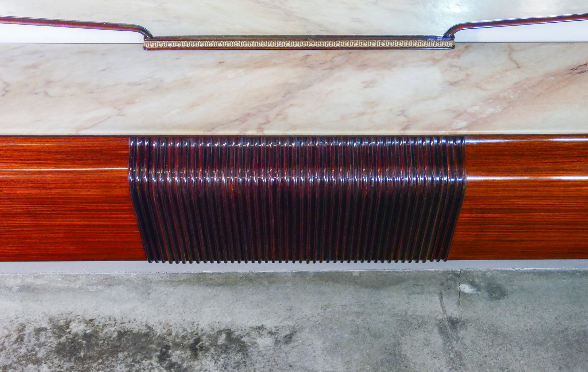 buffet enfilade specchiera specchio credenza design osvaldo borsani 1950s