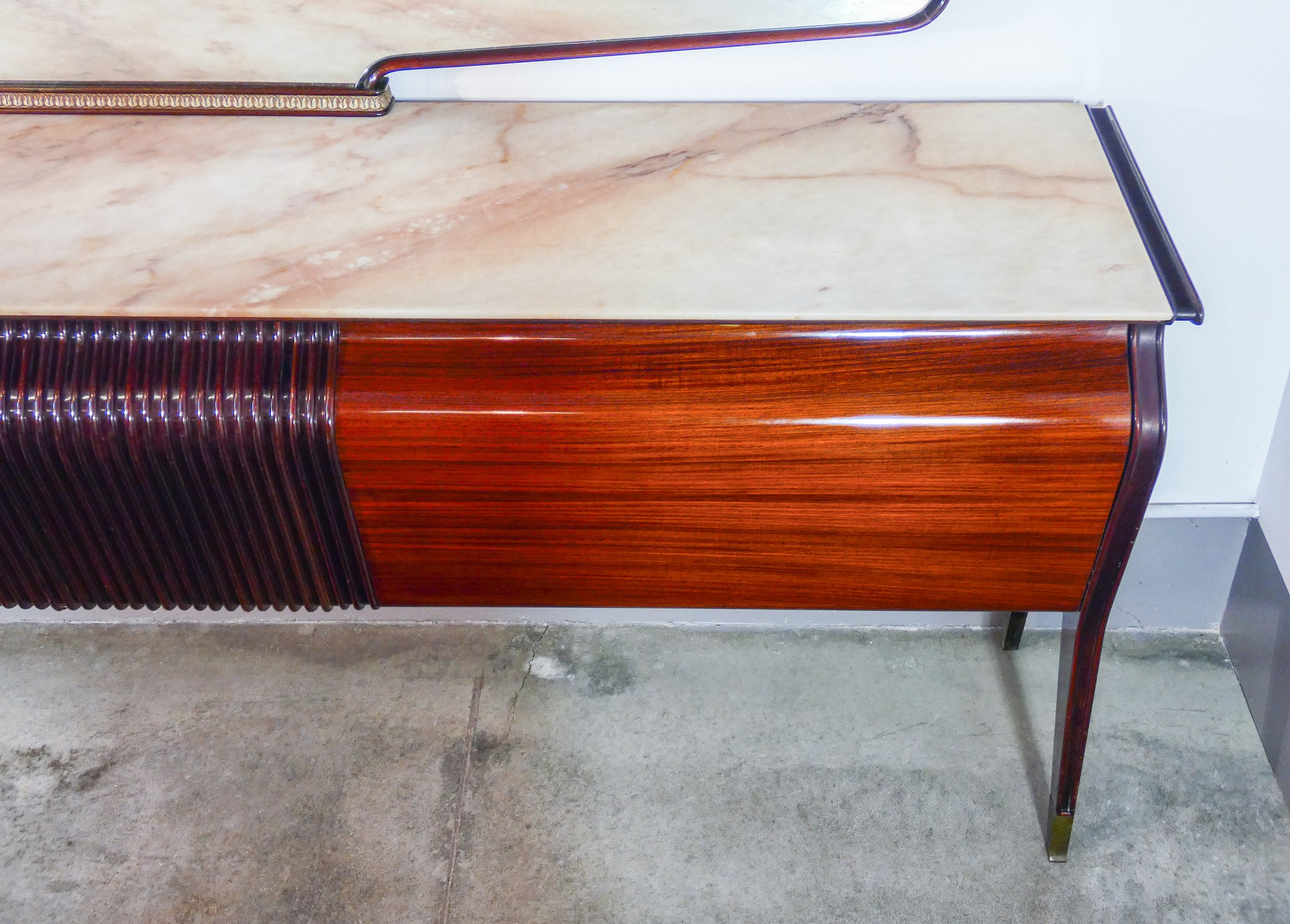 buffet enfilade specchiera specchio credenza design osvaldo borsani 1950s