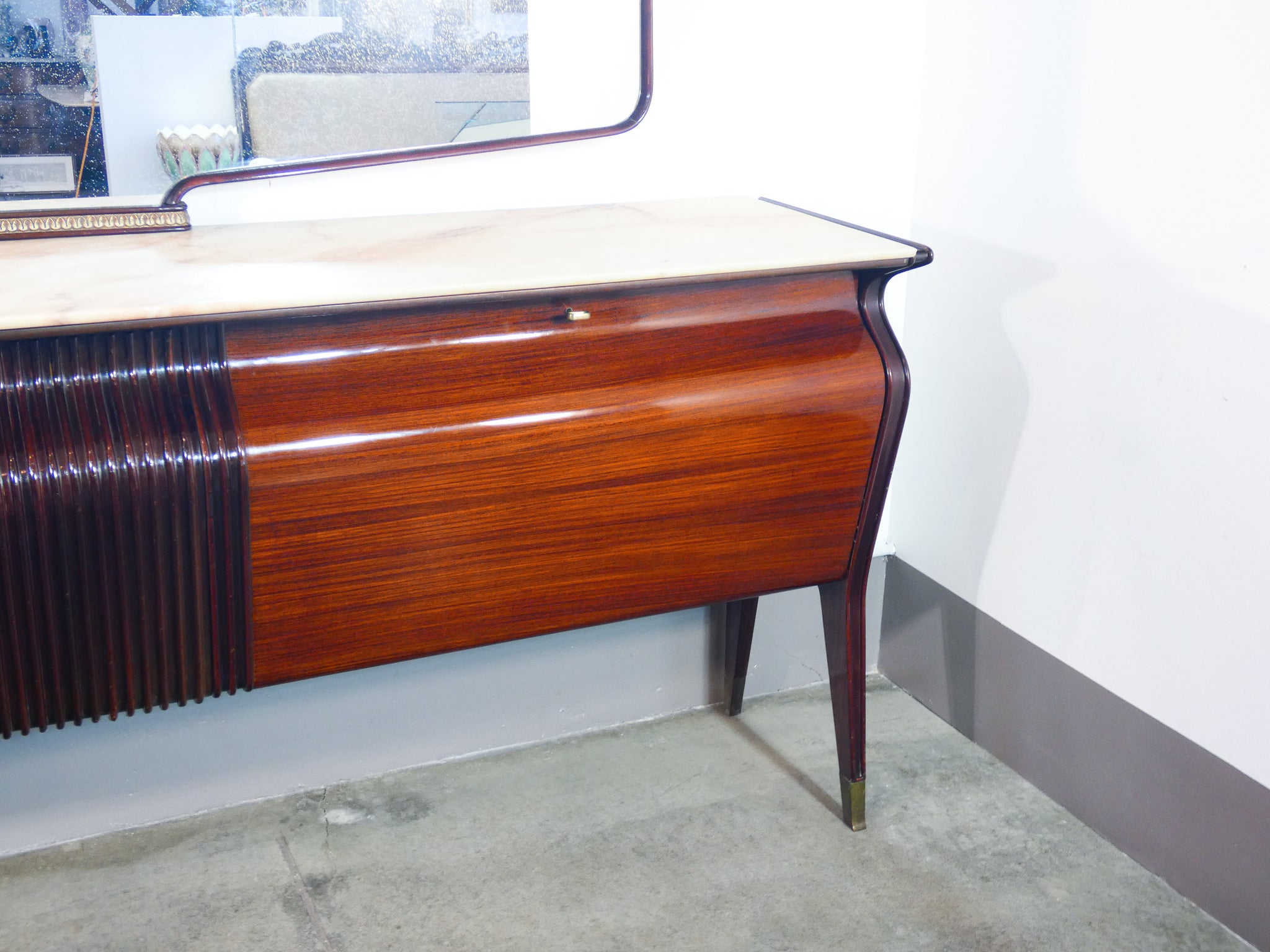 buffet enfilade specchiera specchio credenza design osvaldo borsani 1950s