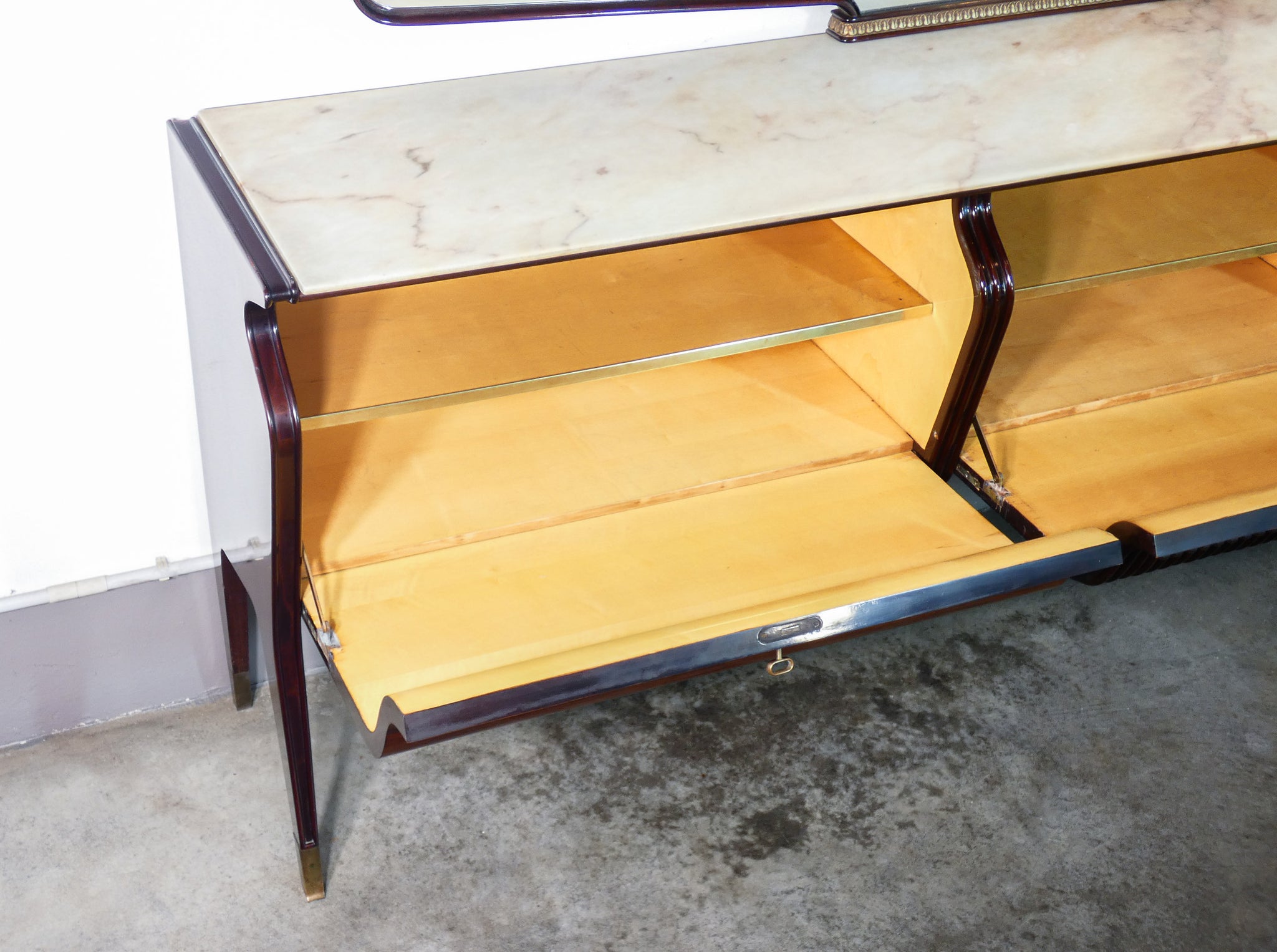 buffet enfilade specchiera specchio credenza design osvaldo borsani 1950s