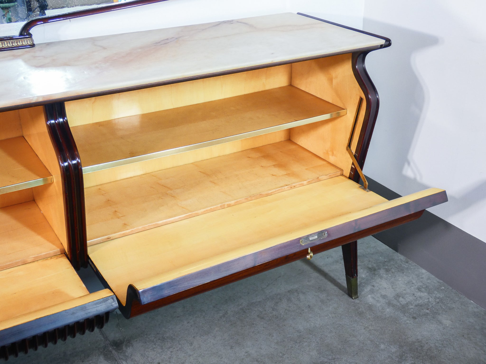 buffet enfilade specchiera specchio credenza design osvaldo borsani 1950s