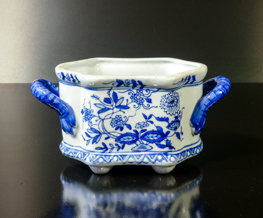 ciotola vaso porcellana dipinta blu bianco fiori manici ceramica cina epoca