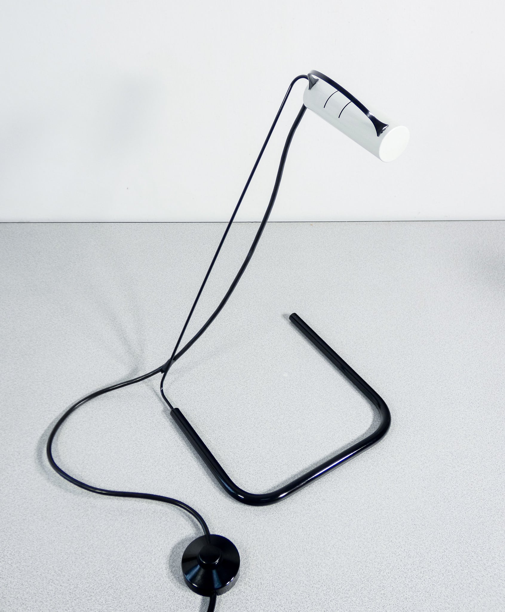 coppia lampade slalom design vico magistreti per oluce vintage da tavolo