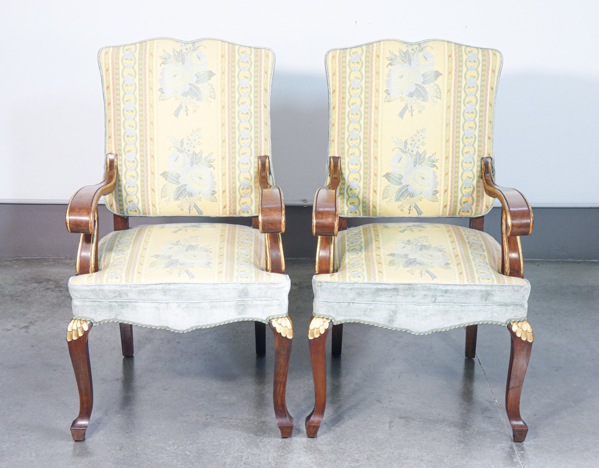 coppia poltrone stile impero legno massello noce epoca sedie braccioli salotto 