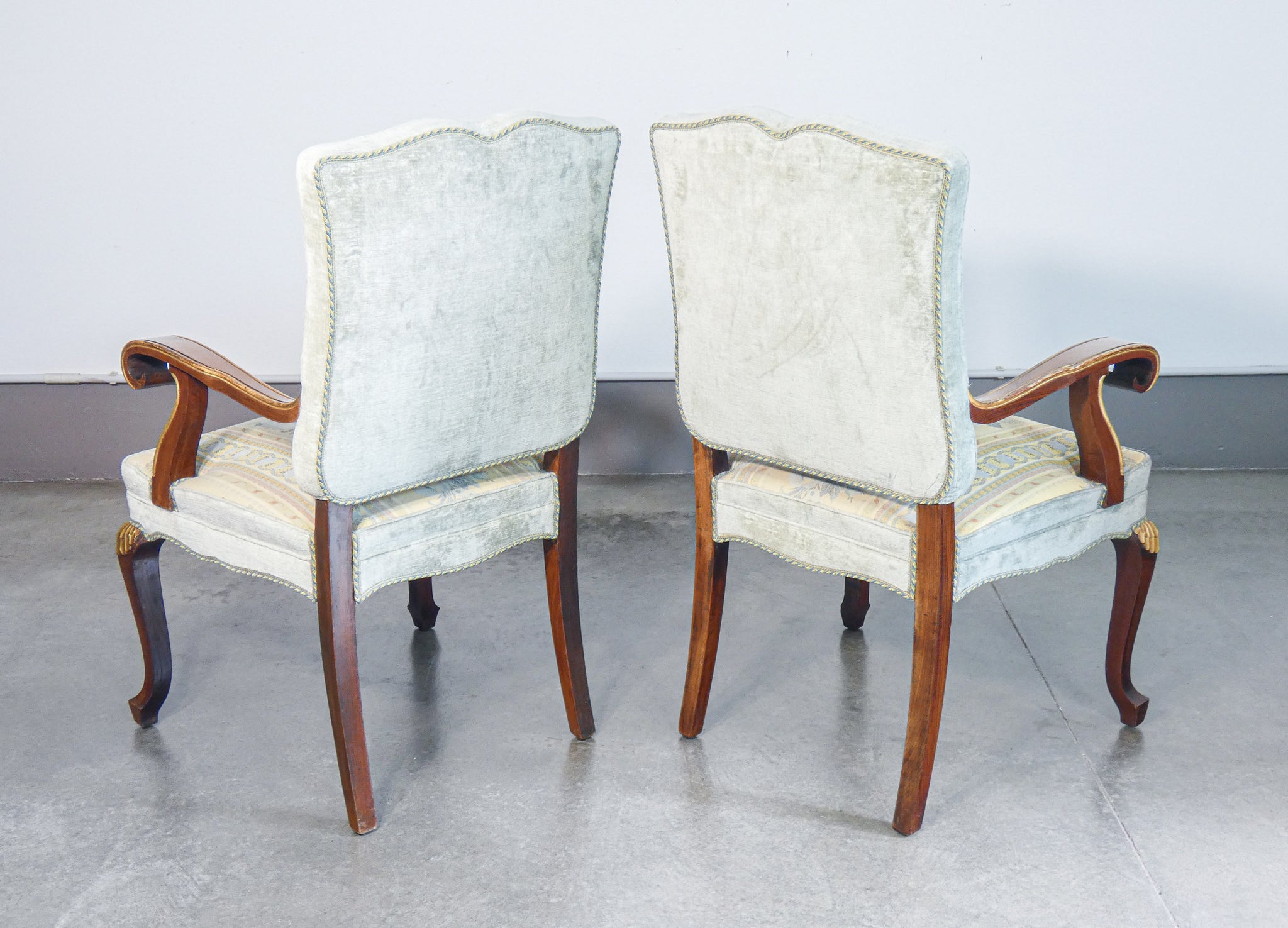 coppia poltrone stile impero legno massello noce epoca sedie braccioli salotto 