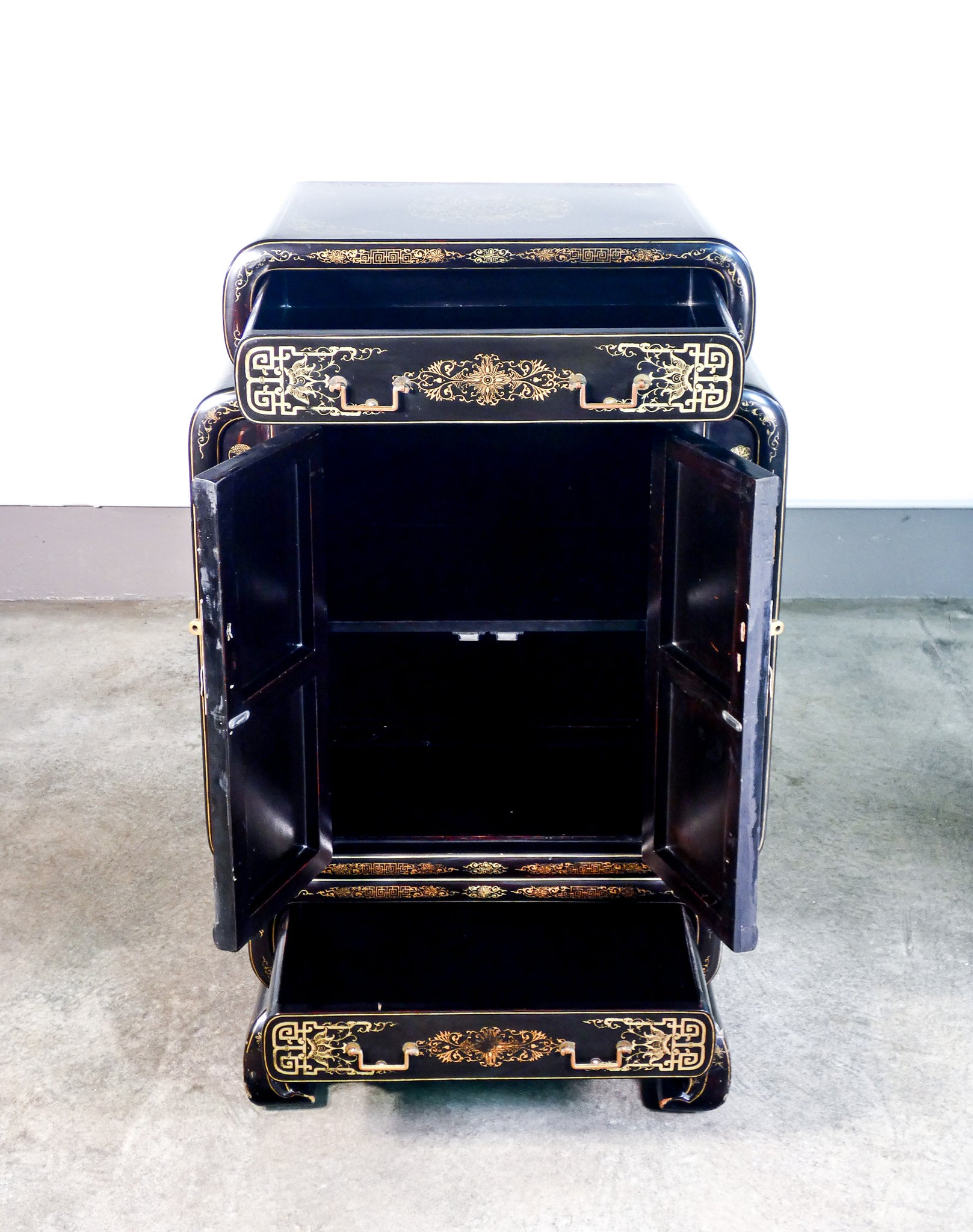 credenza cinese legno laccato nero intarsiato cina xx sec pietra cassetti