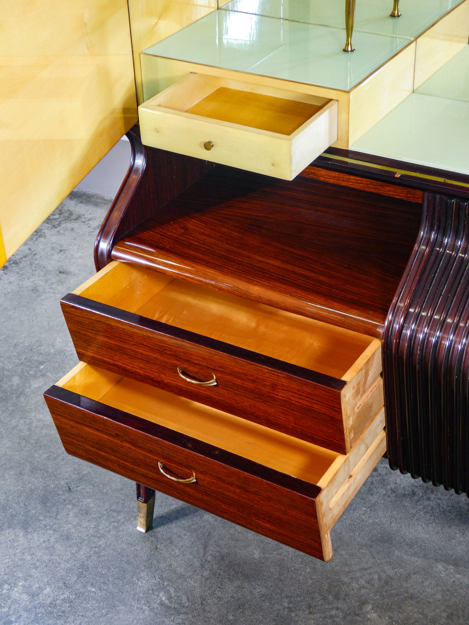 credenza design osvaldo borsani mobile bar cabinet italia 1950s vintage epoca