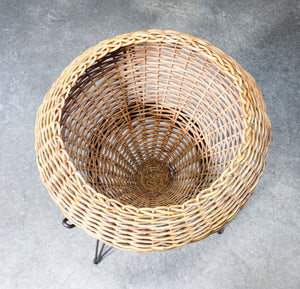 fioriera rattan cesto vimini design italia 1950 porta vasi cachepot treppiede