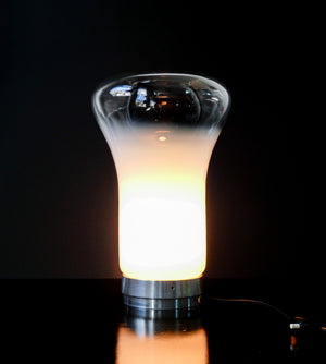 lampada artemide saffo design vico magistretti tavolo vintage epoca 1960s
