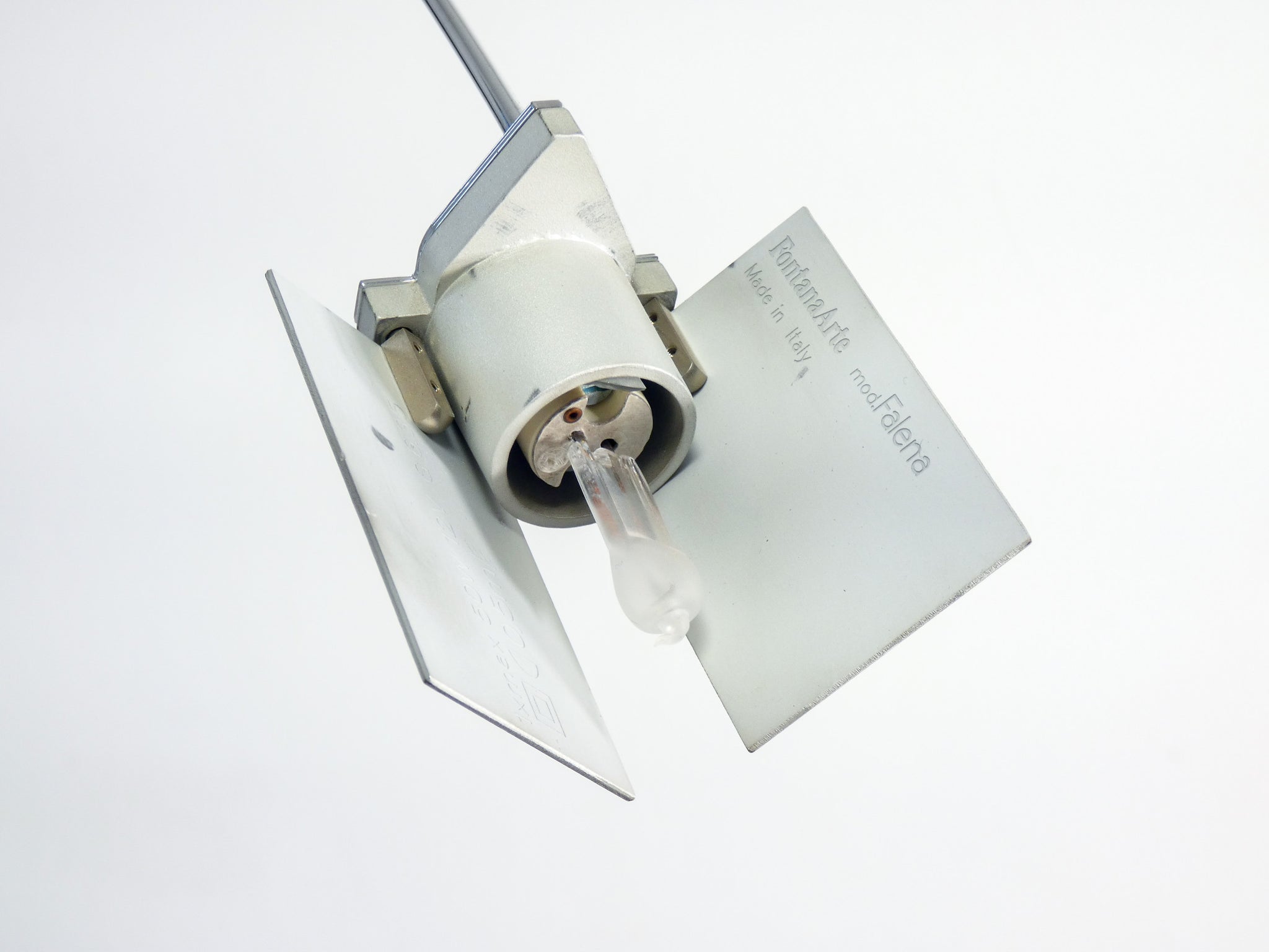 lampada tavolo falena design alvaro siza vieira per fontana arte dimmerabile