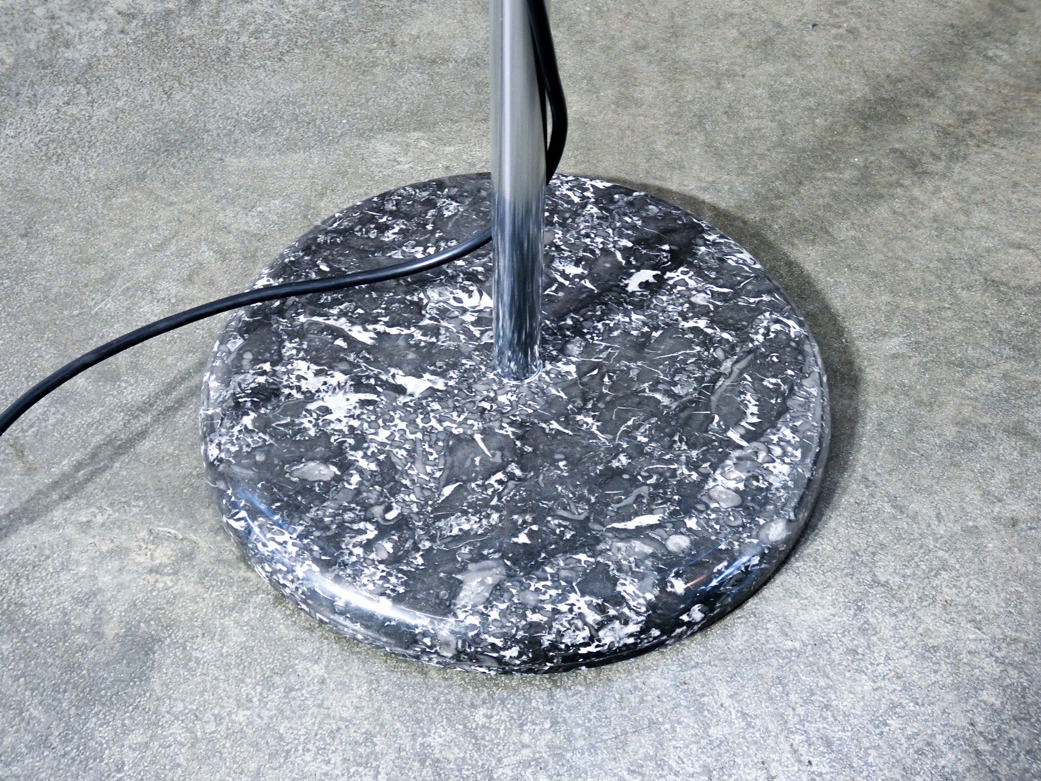 lampada terra mezzaluna design bruno gecchelin per skipper piantana dimmer