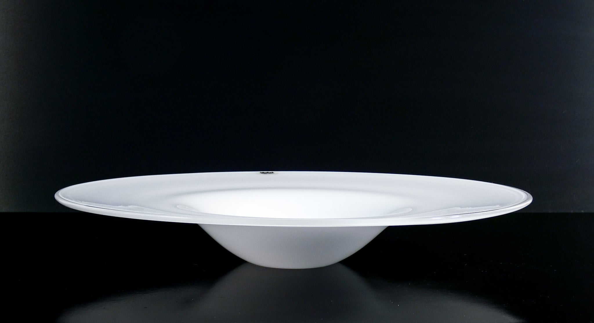 piatto centrotavola design veart murano vetro soffiato bianco vaso artemide