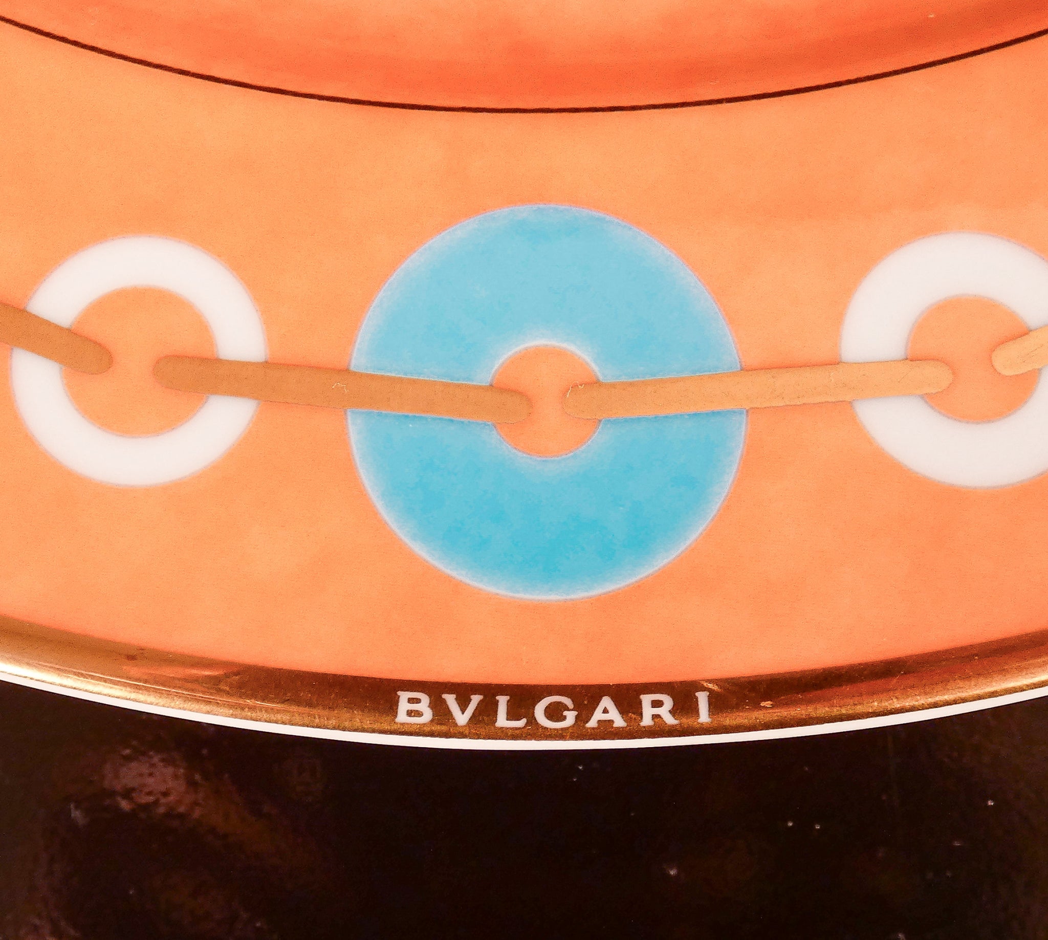 piatto porcellana design rosenthal per bulgari copricapi reali tribali