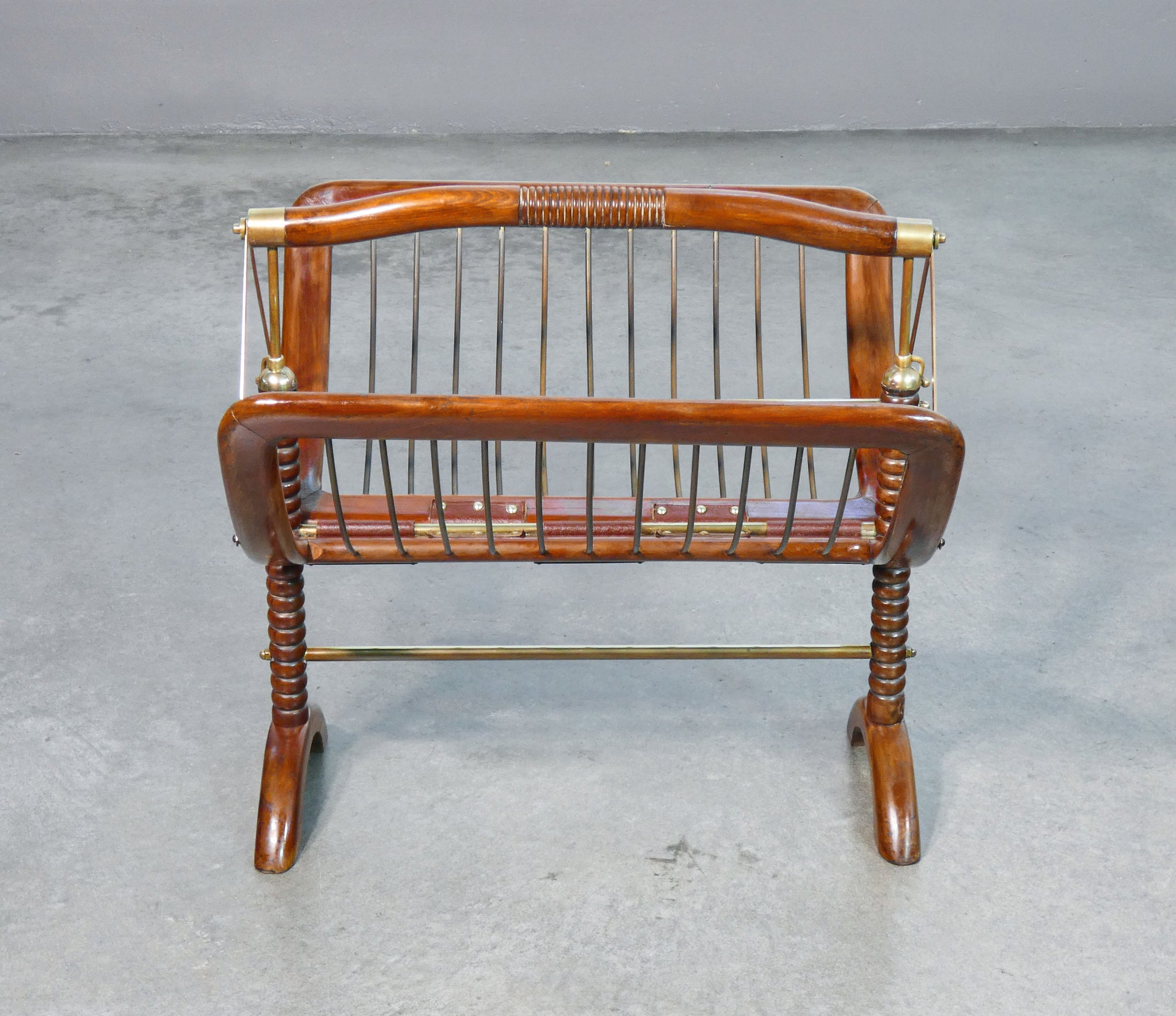 portariviste design attr cesare lacca epoca 1950s legno ottone magazine rack