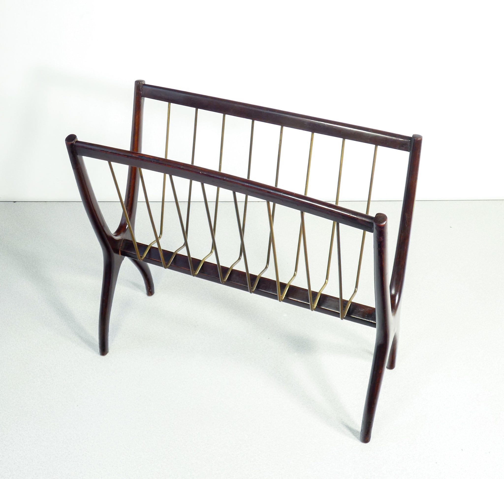 portariviste design cesare lacca epoca 1950s legno ottone magazine rack 2