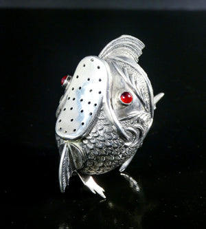 saliera pepiera argento 800 scultura pesce spagna sale e pepe epoca 1900