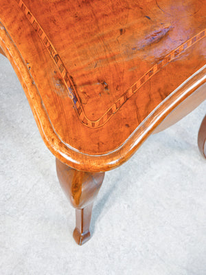 scrivania scrittoio piemontese epoca 1700 legno noce intarsiato cassetto antica