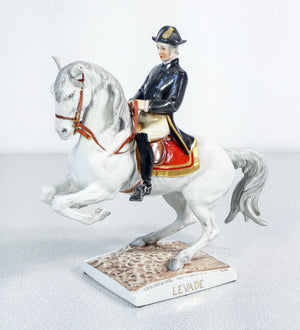 scultura cavallo porcellana unter weiss bach levade spanische reitschule wien