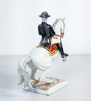 scultura cavallo porcellana unter weiss bach levade spanische reitschule wien