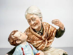 scultura ceramica bruno merli nonno nonna nipoti bambini porcellana dipinta