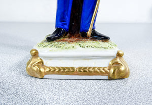 scultura porcellana capodimonte carabiniere soldato ufficiale esercito capitano
