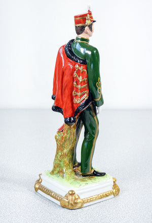 scultura porcellana capodimonte ussero piacenza soldato ufficiale esercito