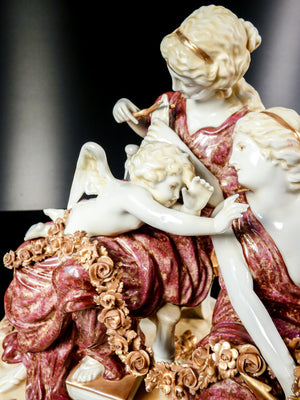 scultura porcellana cupido punito venere psiche meissen dresda statua epoca
