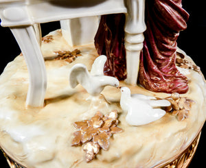 scultura porcellana cupido punito venere psiche meissen dresda statua epoca