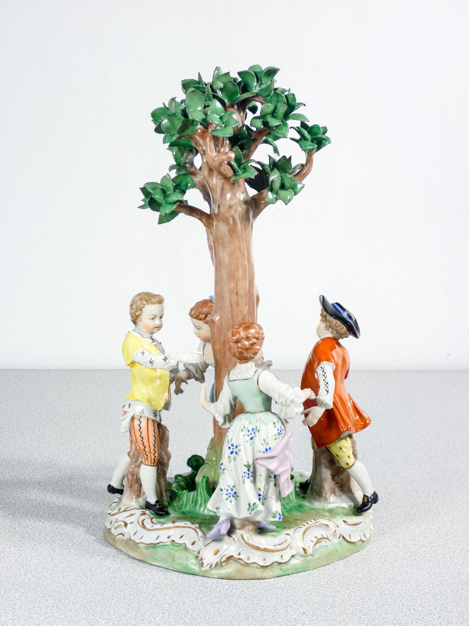 scultura porcellana dresden dresda meissen ceramica dipinta a mano epoca