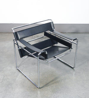 sedia wassily design marcel breuer movimento moderno bauhaus riedizione 1970s