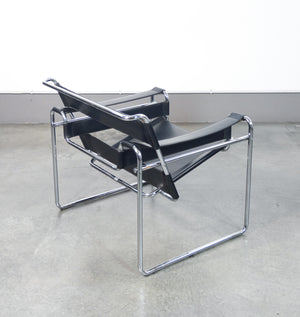 sedia wassily design marcel breuer movimento moderno bauhaus riedizione 1970s