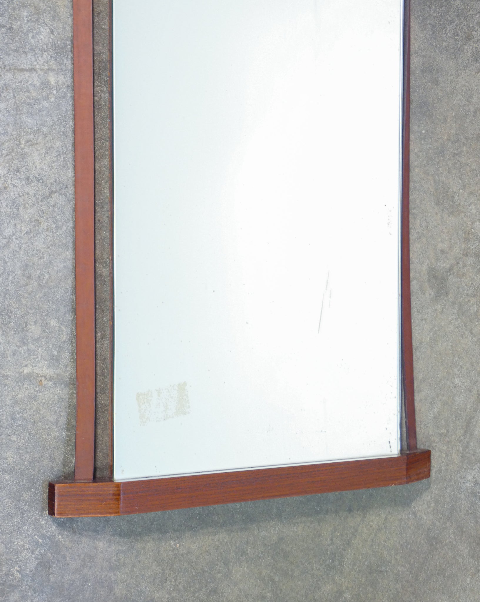 specchiera design scandinavo 1970s vintage specchio legno teak hanging mirror