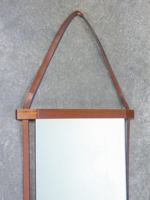 specchiera design scandinavo 1970s vintage specchio legno teak hanging mirror