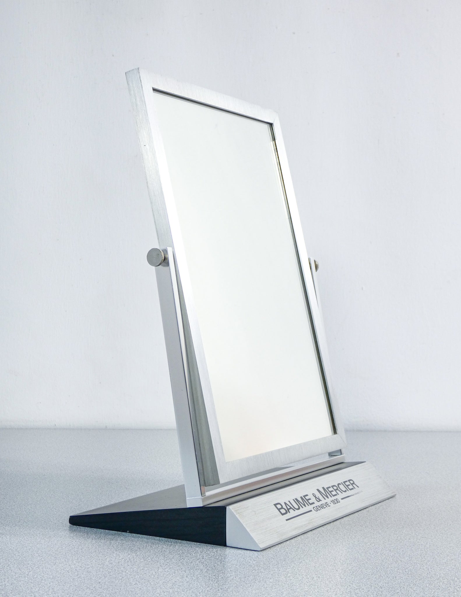 specchio baume mercier da tavolo banco girevole alluminio pubblicitario