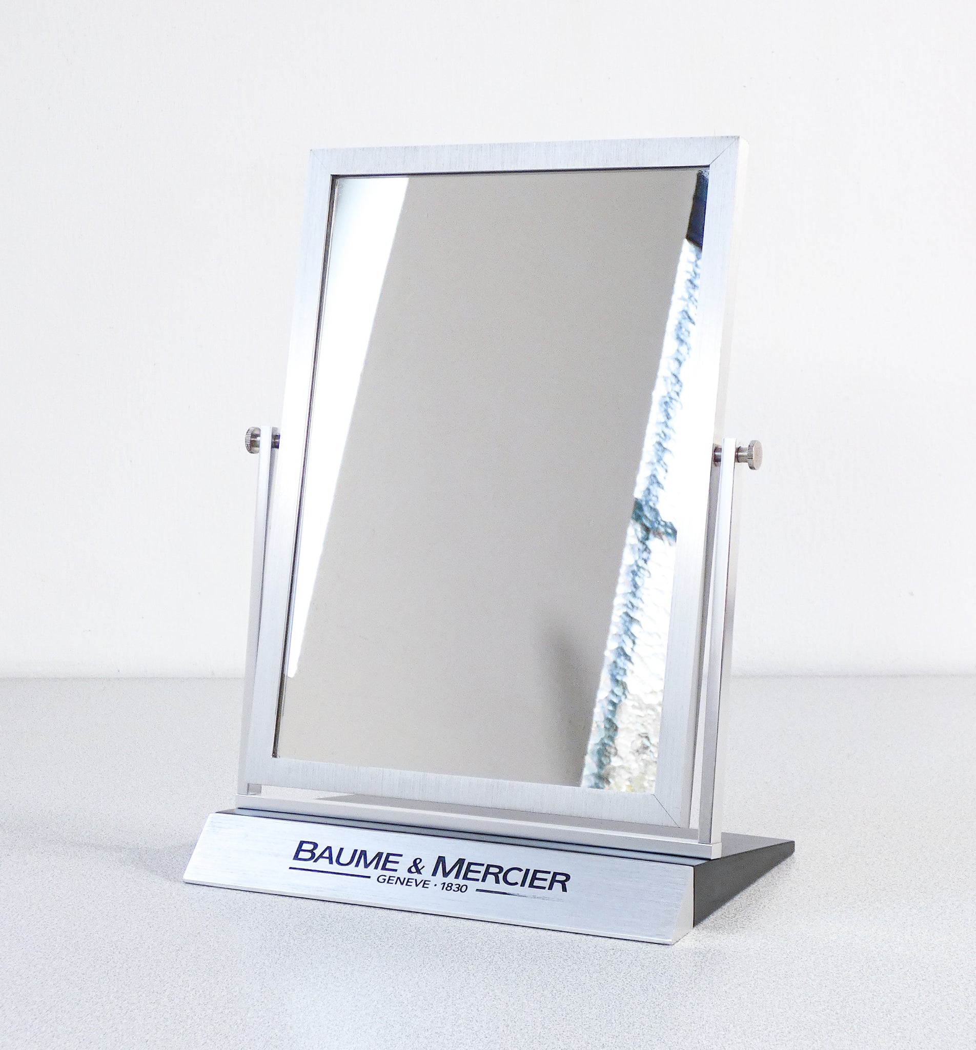 specchio baume mercier da tavolo banco girevole alluminio pubblicitario