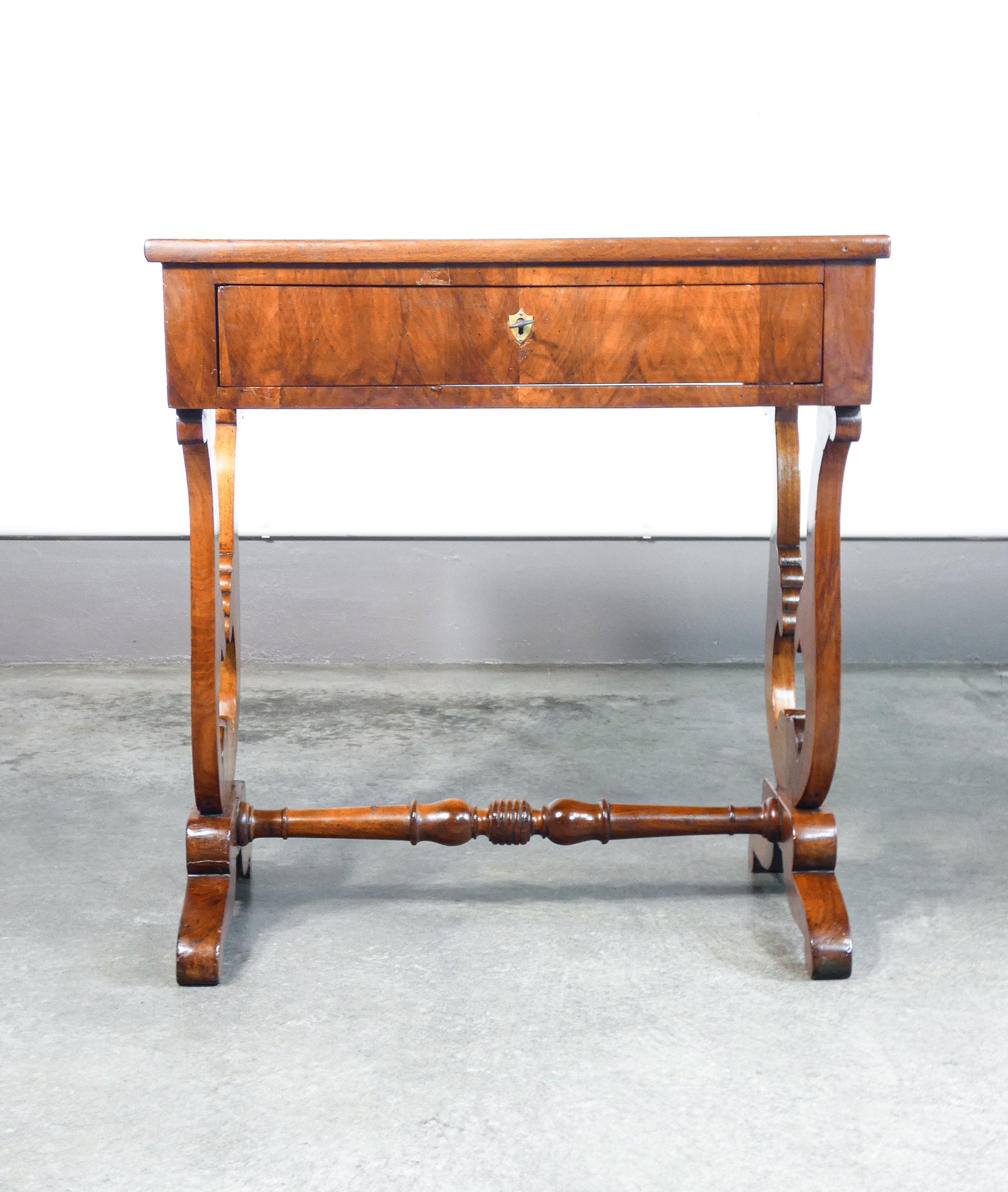 tavolino da lavoro epoca 1800 legno massello noce cassetto carlo x antico