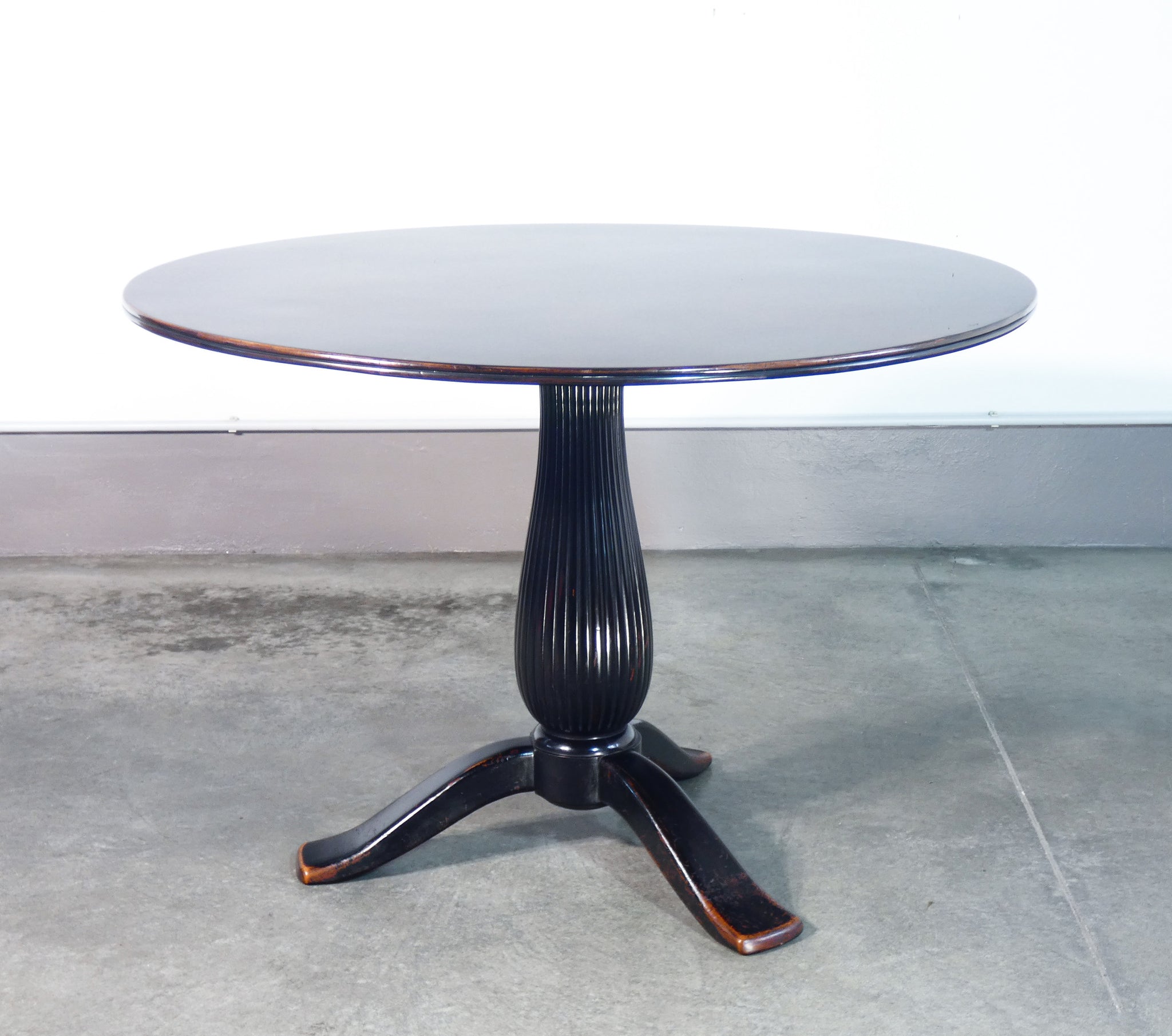 tavolo design paolo buffa epoca 1940s pranzo rotondo legno laccato vintage