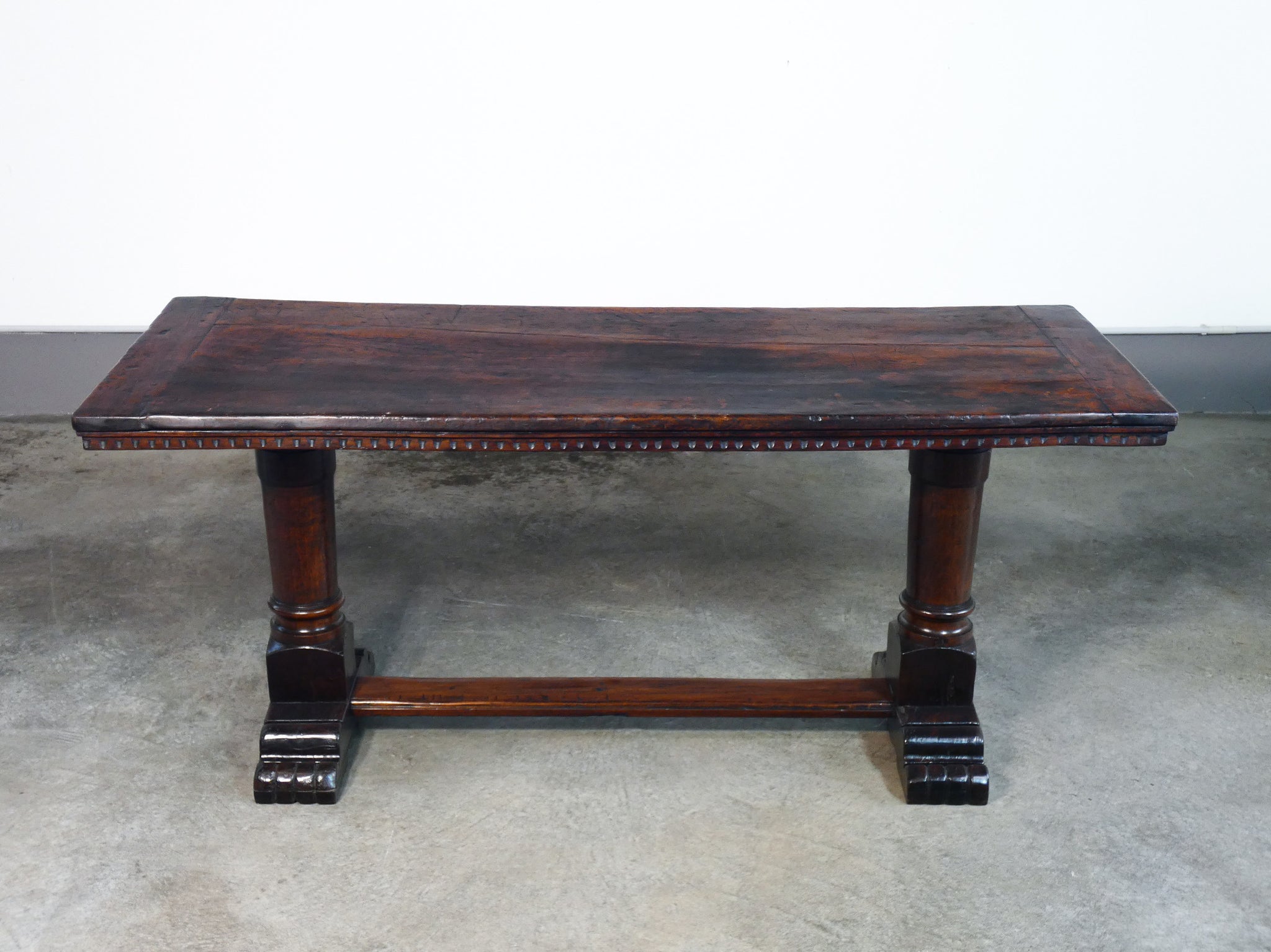 tavolo piano epoca 1700 legno massello noce fratino gambe a colonna antico