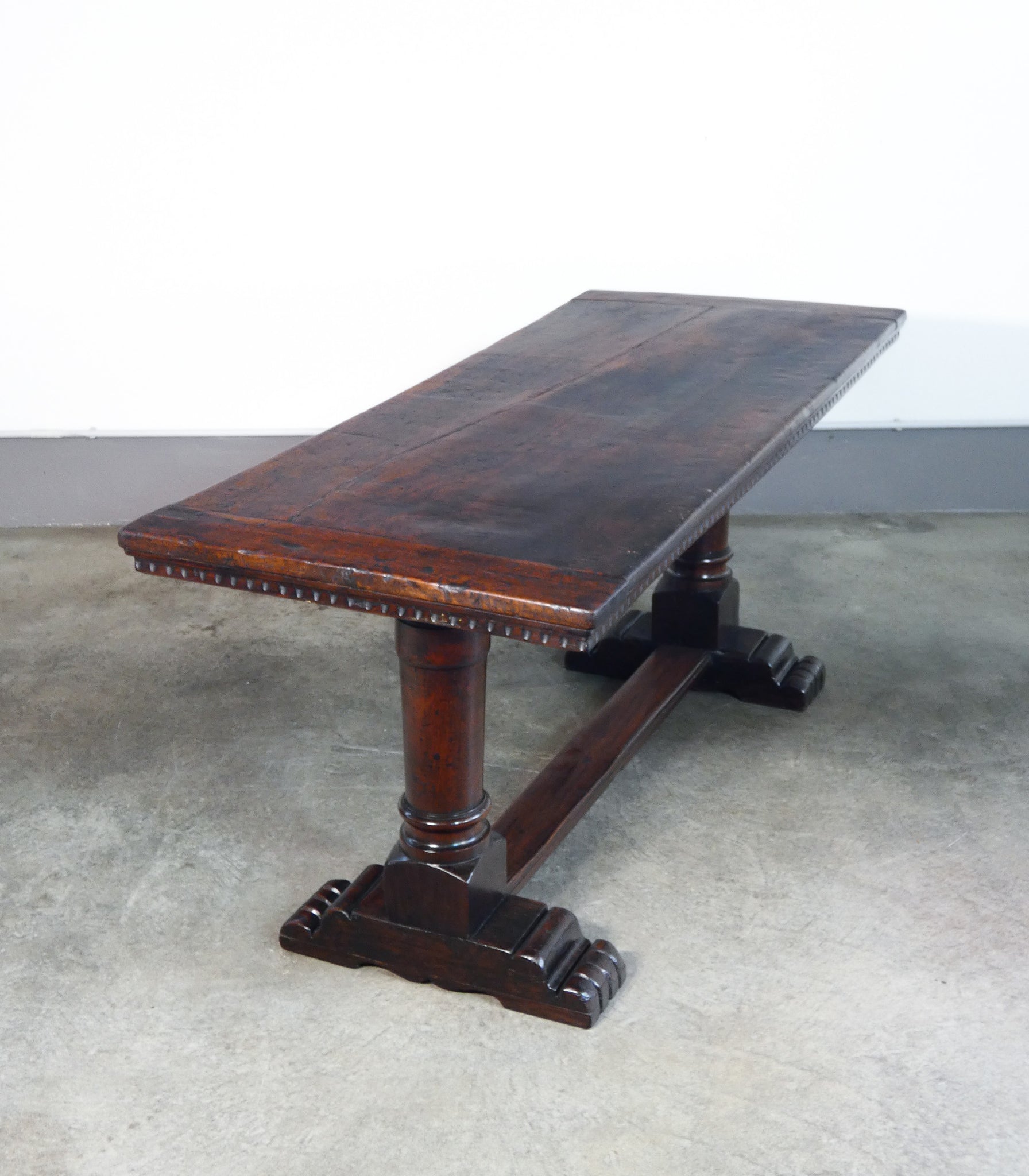 tavolo piano epoca 1700 legno massello noce fratino gambe a colonna antico