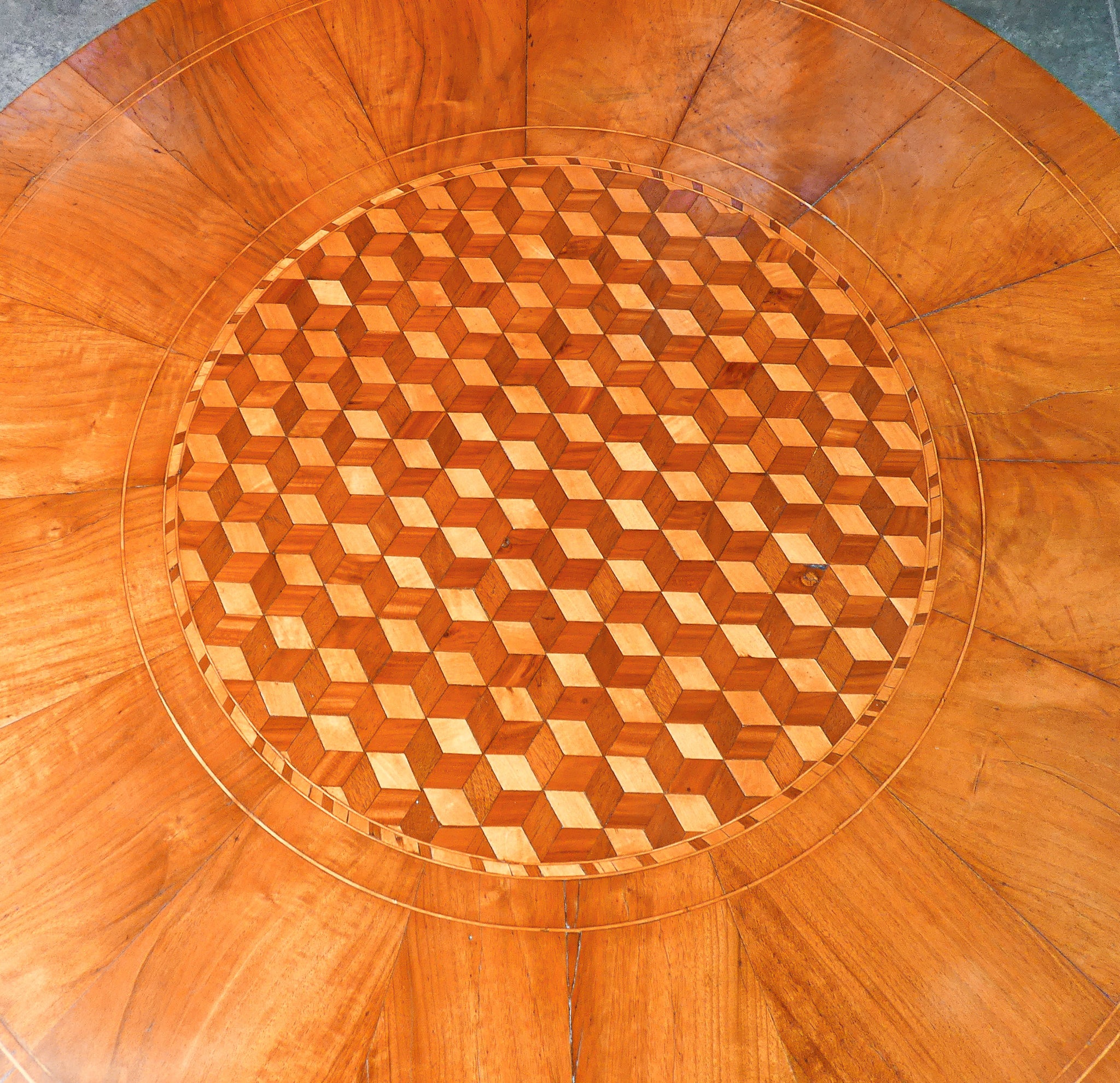 tavolo rotondo rolo legno noce intarsiato tavolino tondo epoca 1800 antico