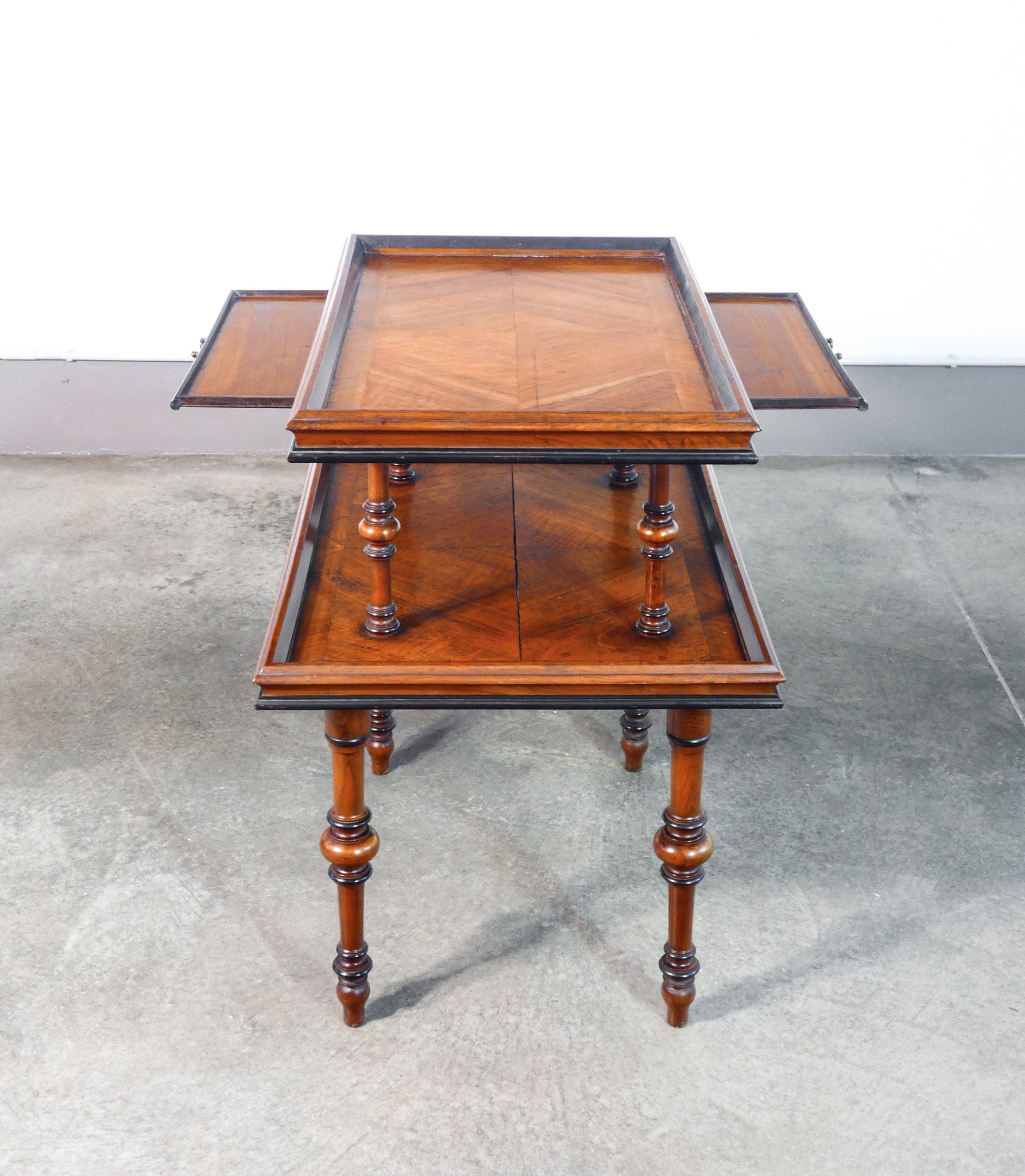 tavolo tavolino etagere ripiani estraibili legno noce epoca 1800 antico