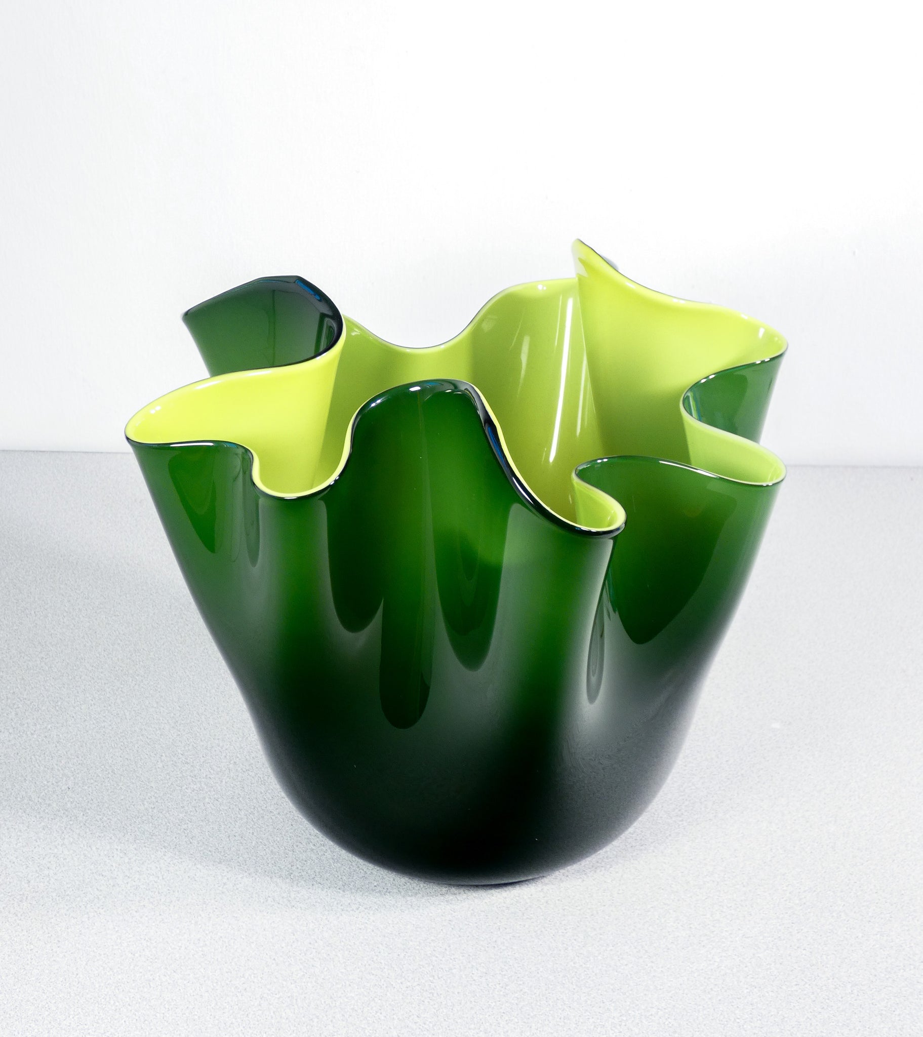 vaso fazzoletto 1972 design fulvio bianconi per venini vetro soffiato murano
