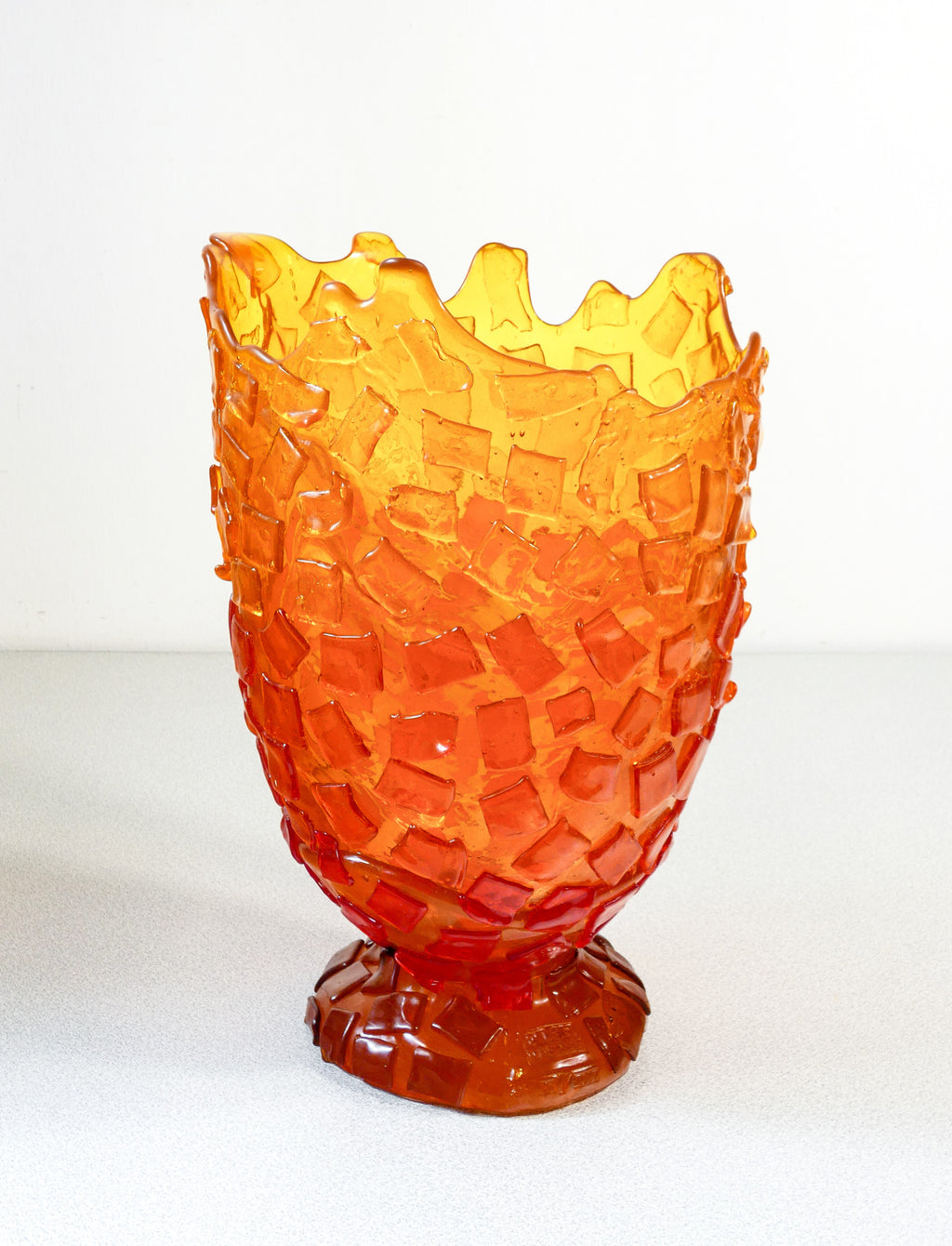 vaso rock gaetano pesce per fish design 2017 scultura resina morbida vase 1