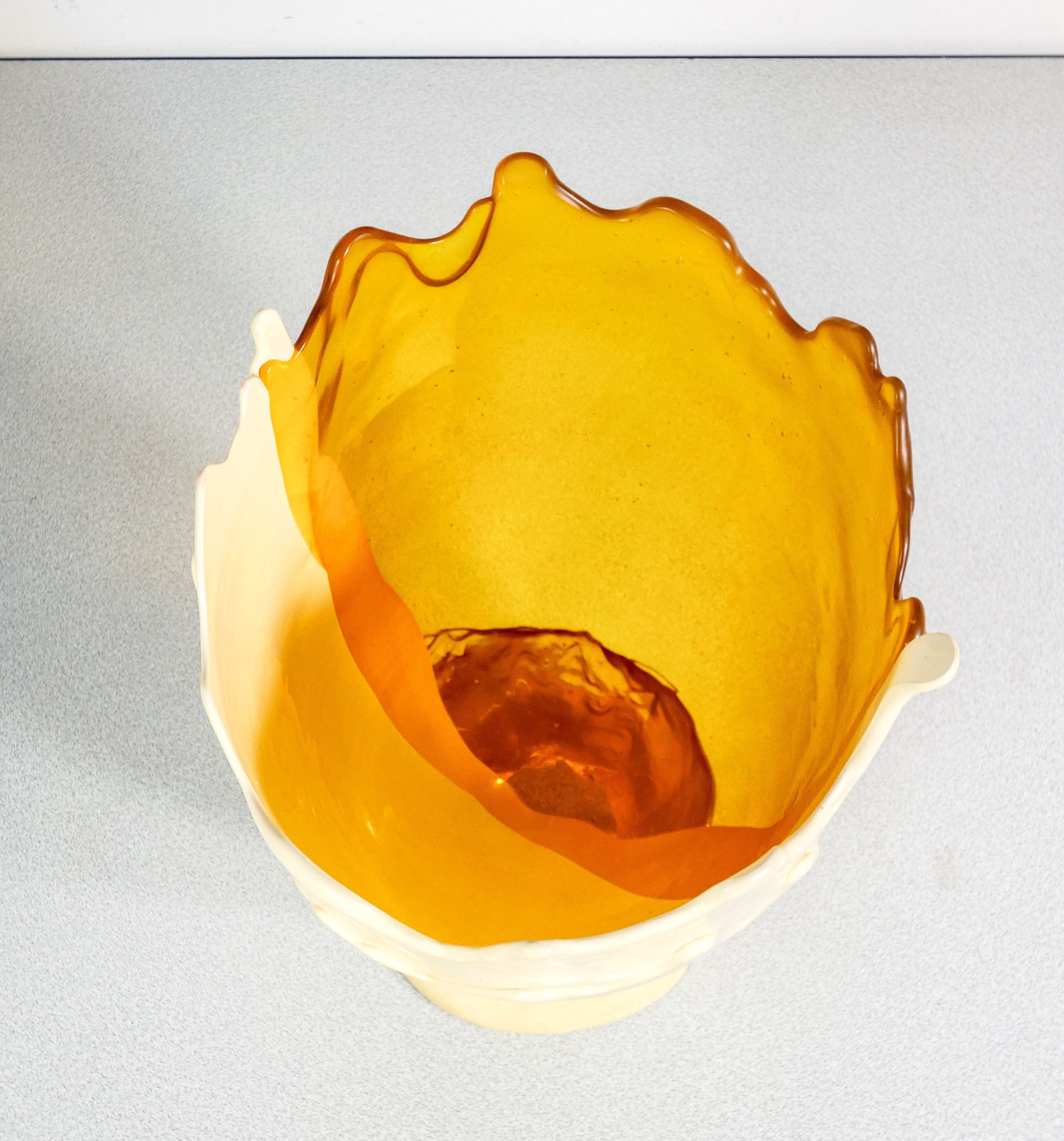 vaso twins c gaetano pesce per fish design 2017 scultura vase resina morbida