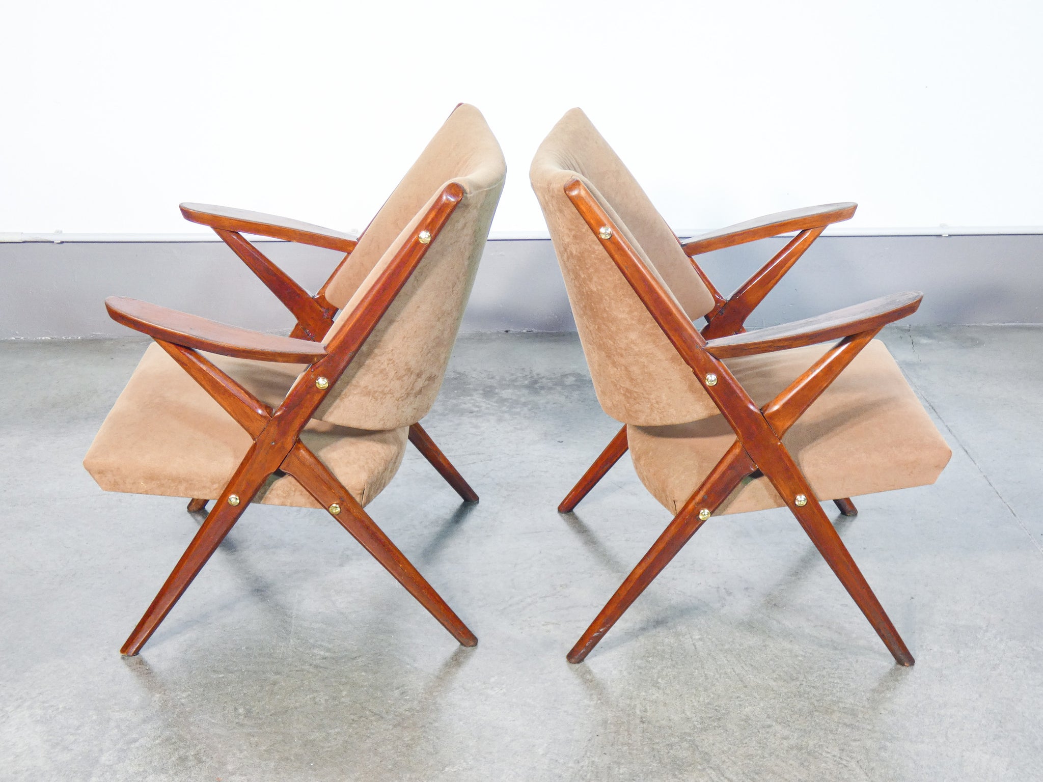 coppia poltrone design italia 1940s legno faggio sedie vintage armchairs