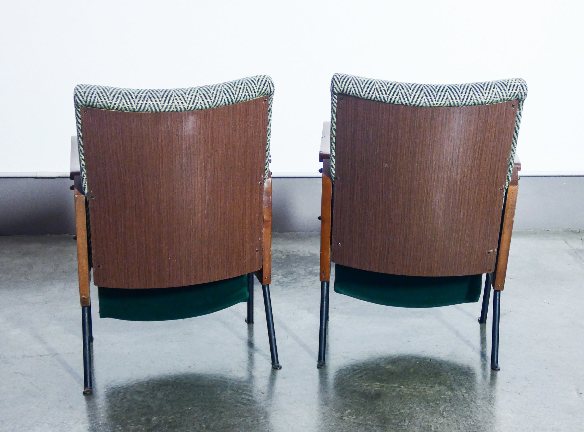 coppia poltrone sedie da cinema teatro sedute sollevabili legno vintage