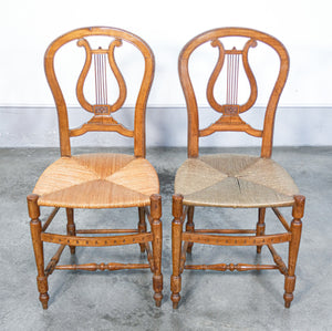 coppia sedie legno massello noce scolpito liberty schienale a lira epoca antica